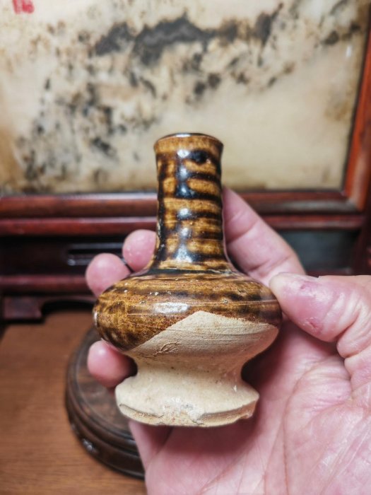 宋代吉州窯褐釉虎皮紋荸薺瓶瓷文玩推薦古董收藏家必入宋代吉州窯褐釉