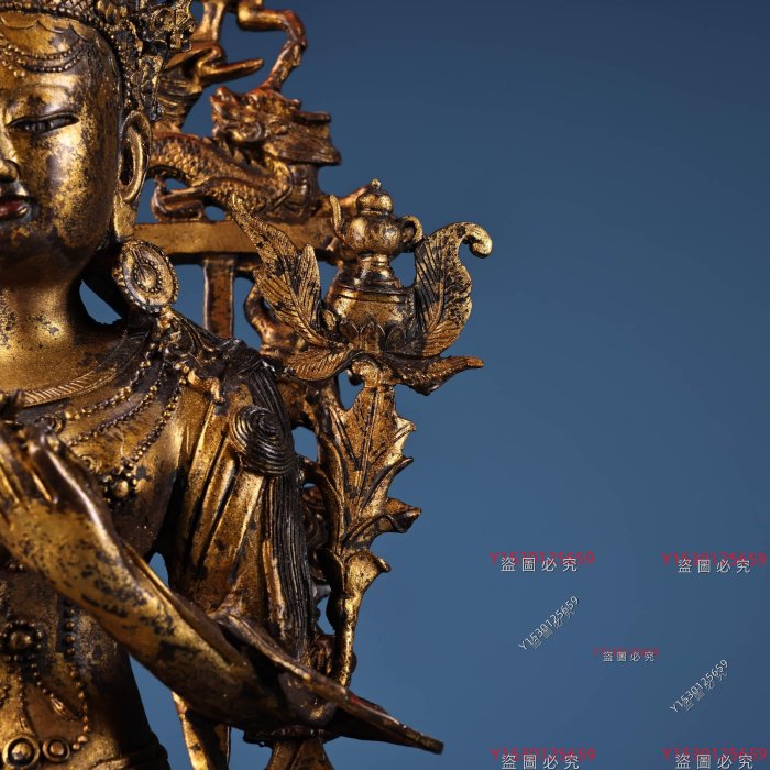 西藏收純銅全銅高浮雕鏨刻泥金藏傳未來佛彌勒佛佛像一尊工藝精湛造像