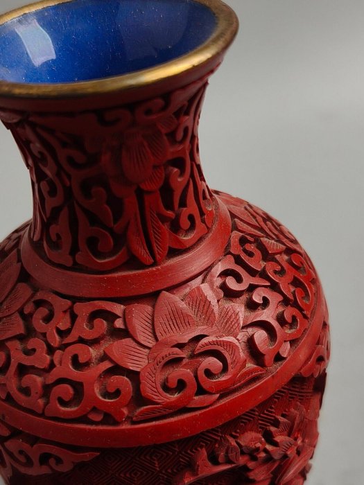 嚴選口創匯時期中古剔紅花瓶，百年非遺銅胎雕漆工藝，四季花卉紋詳臻