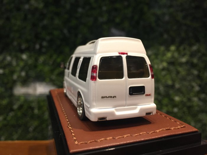 1/64 GOC GMC Savana Van White【MGM】 | Yahoo拍賣