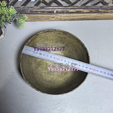 民國時期大明宣德老銅碗，手工鏨刻龍紋圖案，精美細致底部有銘文，有點