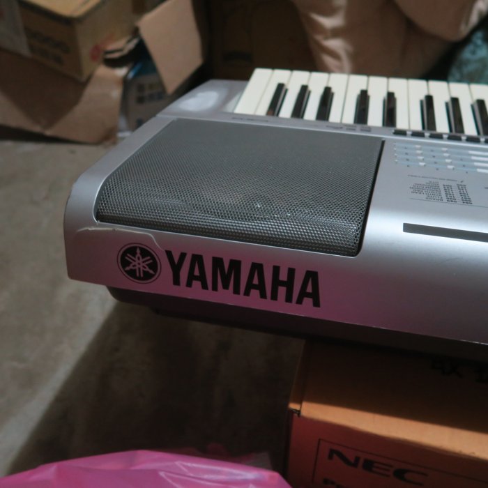 鍵盤楽器 PSR-E403 Yamaha PSR-E403 電子キーボード Yamaha PSR-E403, another look