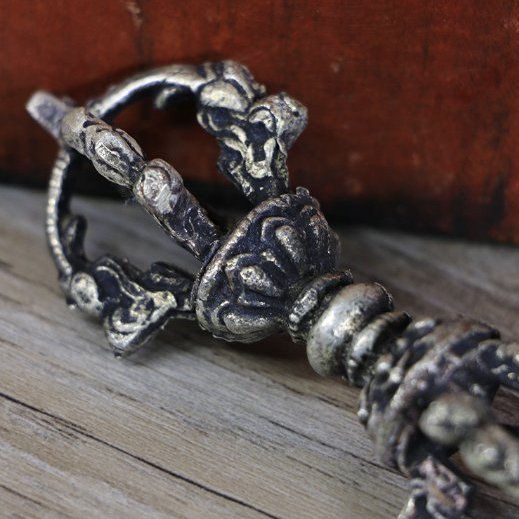 稀少珍品 貴重 白銅製 降魔杵 金剛杵 法器 仏具 鎮宅辟邪 五股金剛杵白銅降魔杵密宗法器普巴杵藏傳佛教尼泊爾手工佛教法器鎮宅