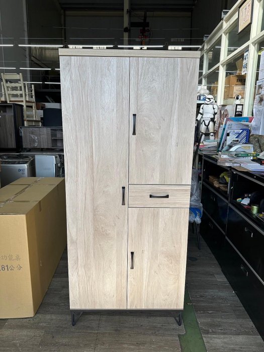 吉田二手傢俱❤全新2.6尺淺木色高版鞋櫃 有門鞋櫃 木鞋櫃 櫥櫃 收納櫃 拉門鞋櫃 高鞋櫃