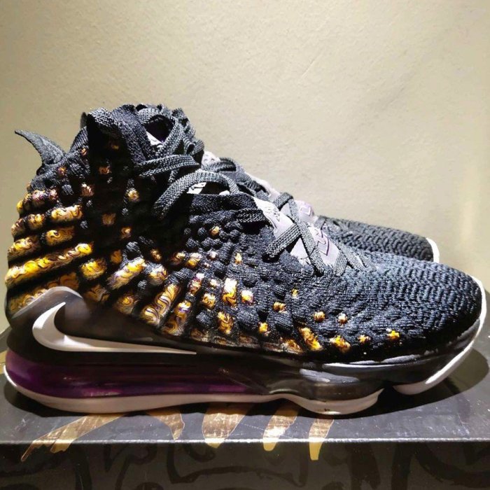 送料無料】新品 NIKE LEBRON 17 26.5cm ''JAMES GANG'' 定価 送料無料】新品 NIKE LEBRON 17 26.5cm ''JAMES GANG'' 定価