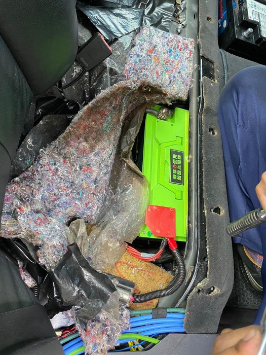 MB E240 W210 3.2 汽油 GREEN RUN 2 歐規80AH長版鋰鐵電瓶