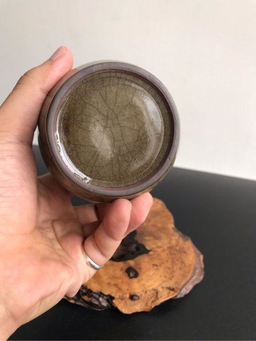 中国　哥窯　金絲鉄線　氷裂文　双耳瓶　C　7365E 中国 哥窯 金絲鉄線 氷裂文 双耳瓶 C 7365E - メルカリ
