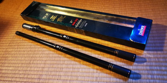 ダイワAWトーナメントPM琥珀本流 硬調53 AWトーナメントPM琥珀抜 硬調53｜＠ベリーネット 日本最大新品