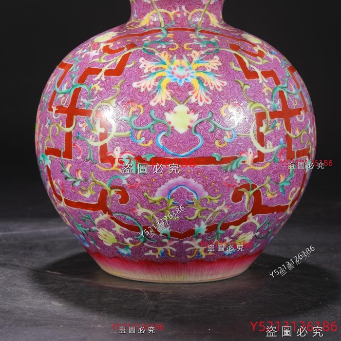 清代乾隆琺瑯彩紫地纏枝花卉紋大葫蘆瓶尺寸：高40公分口徑7公分肚徑