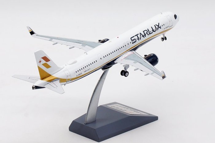 Aviation 1/200 台灣星宇航空A321neo STARLUX 金屬飛機模型附展示架