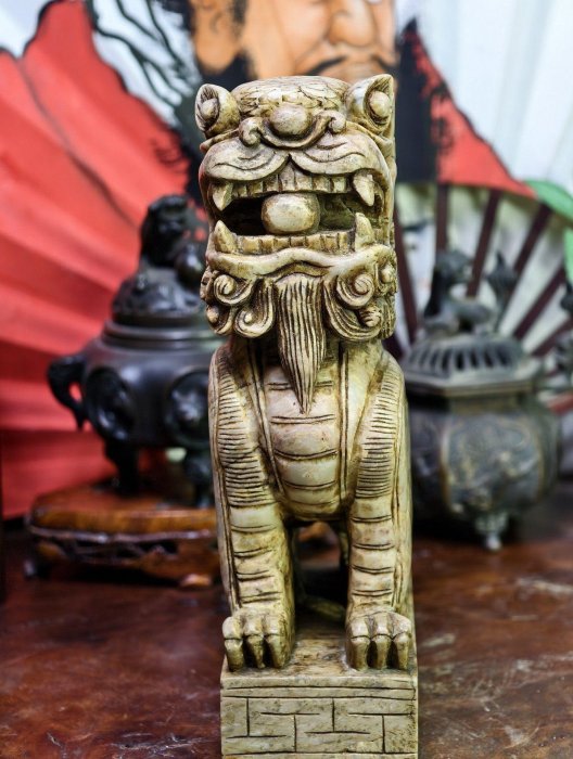 嚴選回流壽山石獅子，手工精雕藝術品，尺寸10.5×5.5×19公分，伴隨視頻
