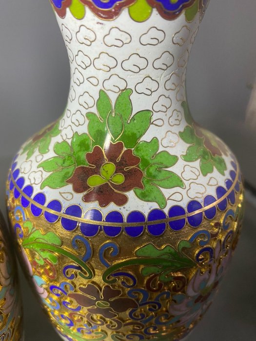 景泰藍花瓶一對高約20厘米銅胎掐絲琺瑯彩色彩鮮艷工藝精細口創匯時期的