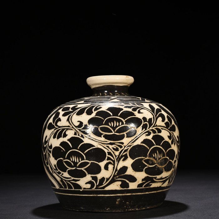 南宋吉州窯 纏枝花卉紋雙耳瓶 花器/花插 高36cm R33HH08A 中贸春拍