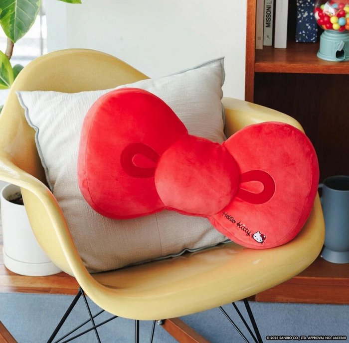 ＊日式雜貨館＊日本三麗鷗 限量款 KITTY 抱枕 數量限定款 KITTY蝴蝶結 抱枕靠枕 24X42X8cm 居家抱枕 Q彈靠枕
