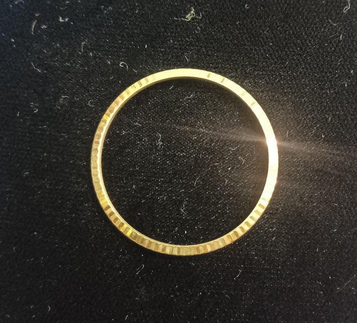 rolex 1601 1603早期無 王冠 logo 風防壓克力低框 錶框 黃k金材質 太陽圈 錶圈