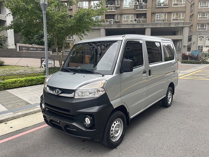 2021 VERYCA A180 菱利 手排廂型車 麵包車 跑六萬 五人座LIN
