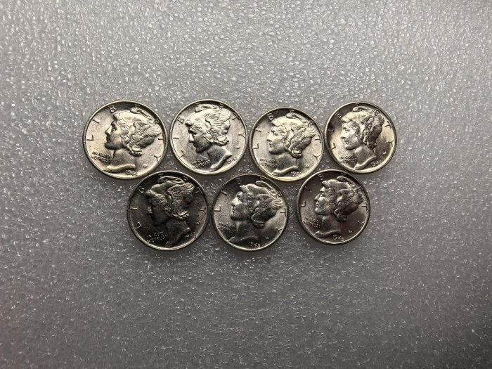 美國銀幣墨丘利（小飛俠）十美分。【1943/194