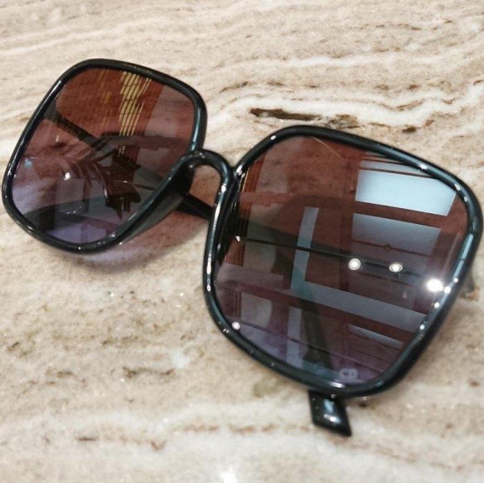 二手 近全新 真品 CD Dior 低調 典雅 墨鏡 太陽眼鏡 大墨鏡 Christine Dior 經典 極簡 黑 漸層 另 gentle monster