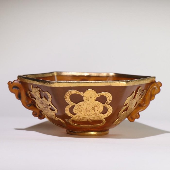 臻品旧藏， 老玛瑙鎏金舞人碗包浆厚重，沁色入骨，工艺精湛，犀利民藏