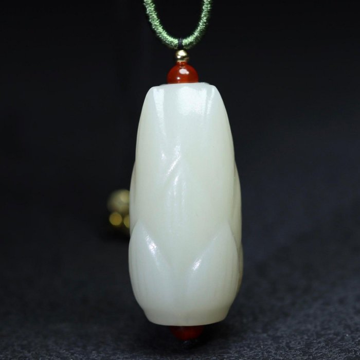 18868和田玉舊藏迴流珍品蓮花墜玉質剛性細膩油潤包漿醇厚沁色入骨雕工