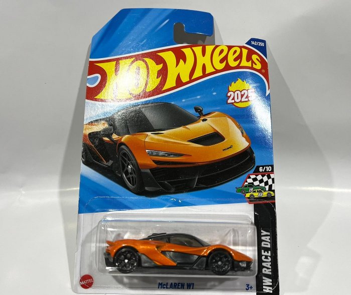 Hot Wheels 風火輪 McLAREN W1 麥拉倫 超跑 小汽車
