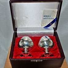 日本銀製銀杯一對純手工槌目杯內有鍍金的銀盃底落有銀製星號內有S 落款