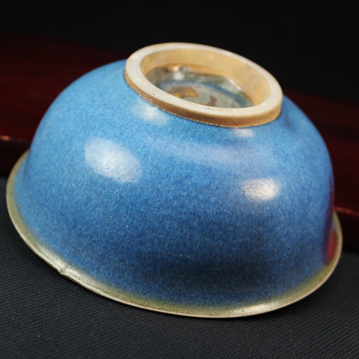 鈞窯茶碗 桑園の】宋代鈞窯天藍釉窯變紫斑開片厚實老茶碗(委託品) Q 10376