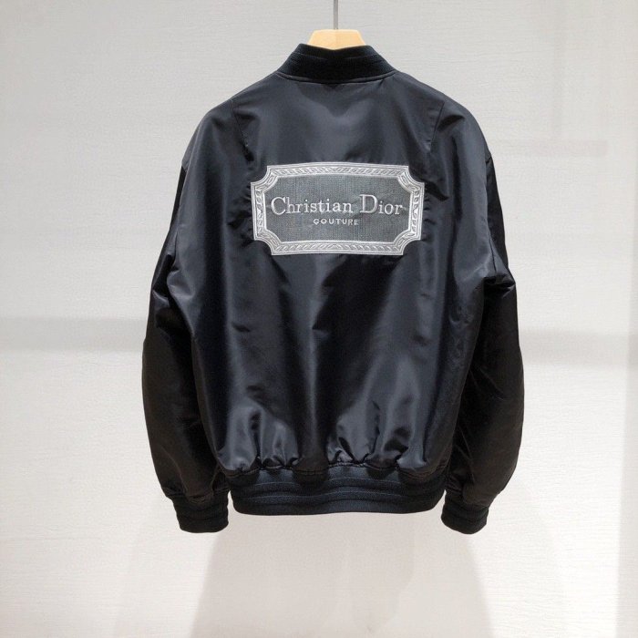 Dior CD飛行員夾克外套風衣 太帥了！百搭實穿 修身！沒有年紀限制 可以穿到老的實力派外套