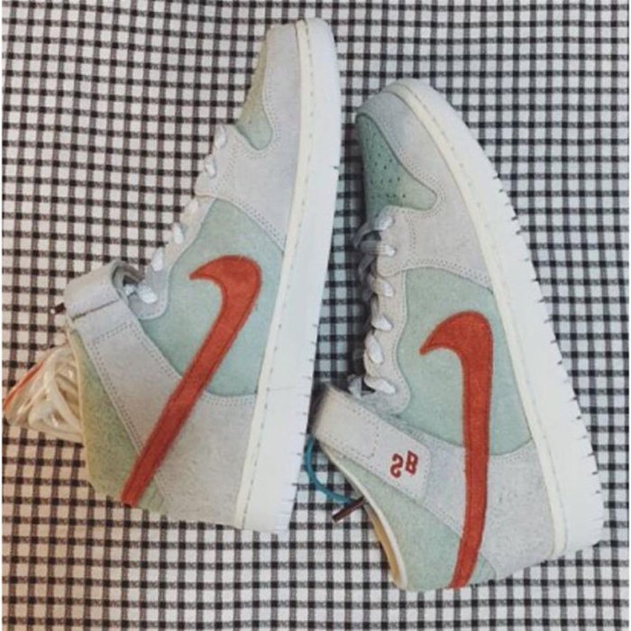 正品】Nike Sb Dunk Mid White Widow 白寡婦休閒運動鞋男女款 正品】Nike Sb Dunk Mid White Widow 白寡婦休閒運動鞋男女款