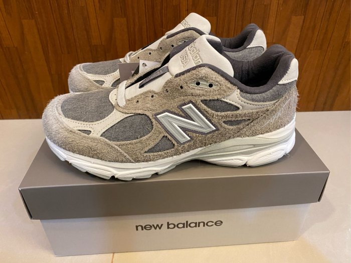 new balance m990lv3