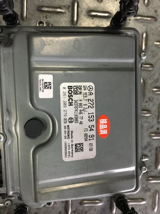 W204 C63  w211 E63引擎電腦