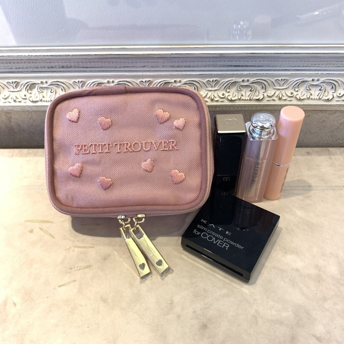 小店新品精緻化妝包PETIT TROUVER愛心刺繡網紗百搭款化妝包大小號 雜物包口紅包收納超夯 新品 精品
