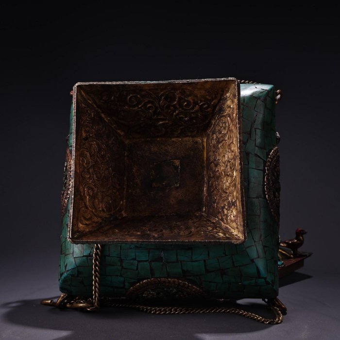 珍品舊藏西藏收純銅藏傳工藝鑲嵌寶石彩繪描金吊熏香爐品相保存完好工藝