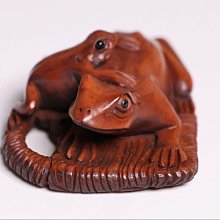 木製 提物 根付 在銘 石川 草履に蛙 カエル 彫刻 木彫り【MB300】 青蛙根付草履蛙木雕石川銘| Yahoo拍賣