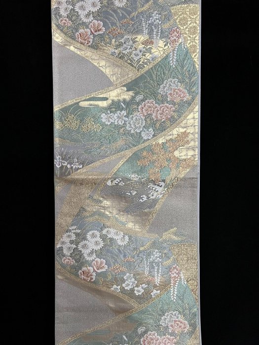嚴選紫藤唐錦手工刺繡布料 輕盈華美 為您打造獨特服飾 紫藤花 蘭紗 唐絨