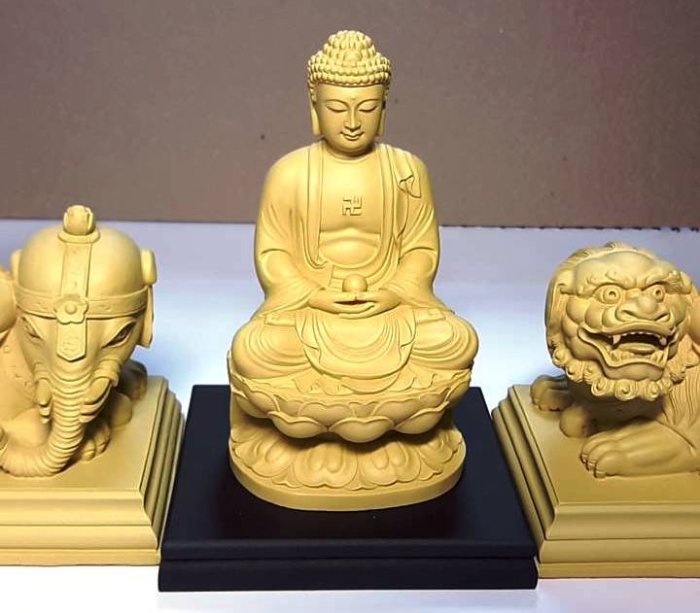 華嚴三聖佛像文殊菩薩普賢菩薩釋迦牟尼佛(毗盧遮那佛) 木色，三尊一組