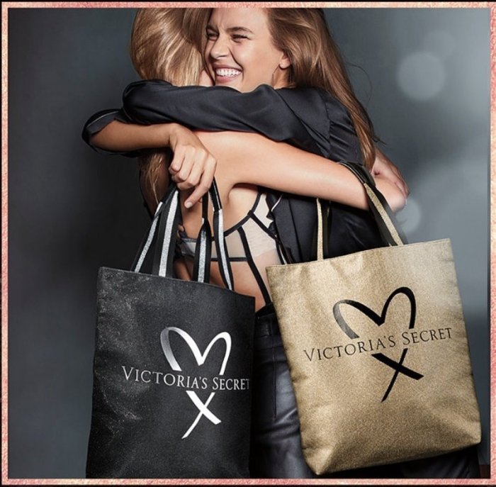 【菲菲美國舖】亮眼愛心Logo。現貨~* Victoria's Secret *~時尚秀限定❤️俏麗時尚肩背手提通勤包