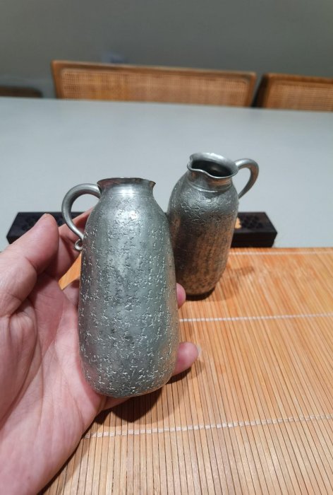 1644 純錫製 岡本謹製　古錫瓶子一対　酒器　32cm 時代物 新潟直送計画】純錫 ぐい呑み・ちろり・徳利 – 鎚起工房 清雅堂