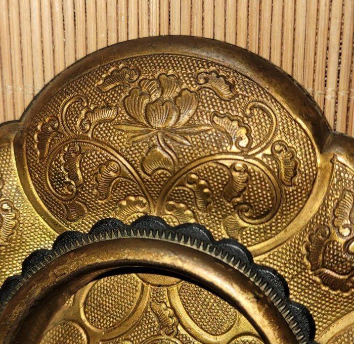 六合堂@@@日本百年皇城古董等級銅鎏金手鎚花引手～参考年代：明治年