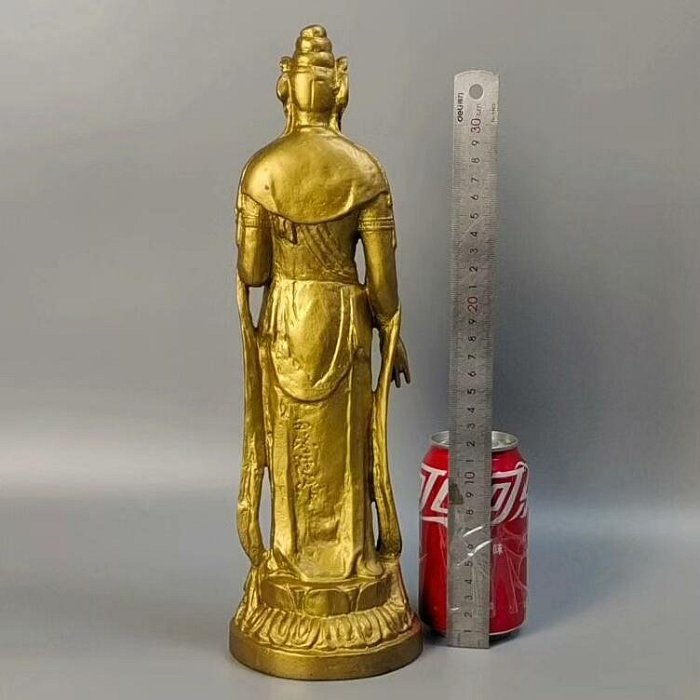 彫刻家　北村西望作　銅塗金　聖観音菩薩像　台付　北村治禧識箱　D　R8174 嚴選北村西望鑄造純銅金箔敷觀世音菩薩雕像，高25.9cm重2962g編號A