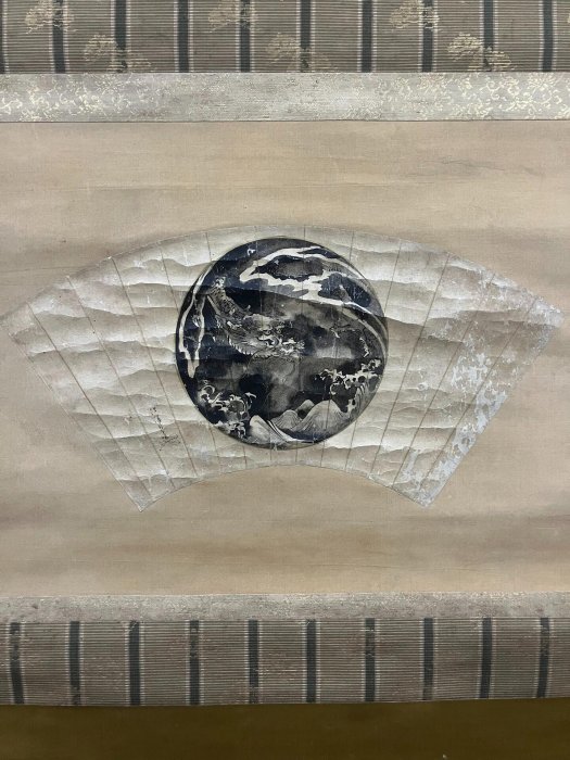 司馬江漢清代早期墨龍圖國畫扇面，原配木箱綾裱紙本，尺寸826020203 墨