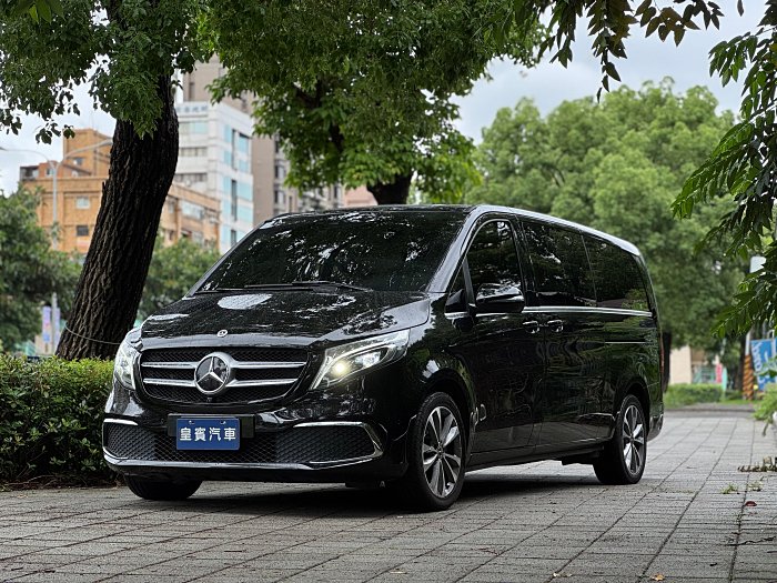 已收訂【皇賓汽車x臺北賓士汽車】2022 V300d Avantgarde 黑