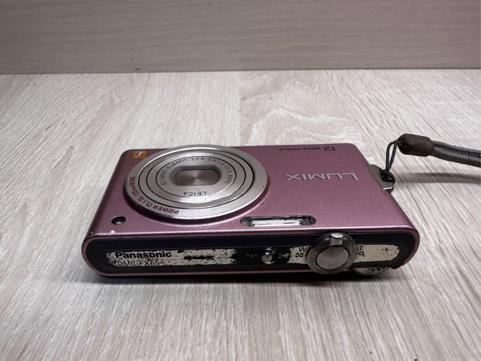 Panasonic LUMIX DMC-FX65數位相機二手數位相機二手零件機無法使用