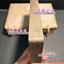 老澄泥硯，澄泥硯鱔魚黃，大概到民國左右，下發非常之好，線條極其精神