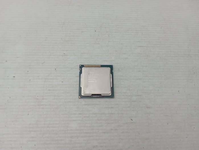 605 [大鋼牙二手3C]CPU INTEL Core i7-3770 3.4/1155 ( 一元起標 )