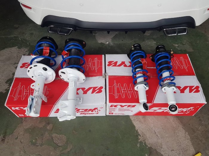 [童夢國際] KYB Sport PLUS 白筒運動版降低避震器 總成 COROLLA CROSS 穩定套件 白桶 CC