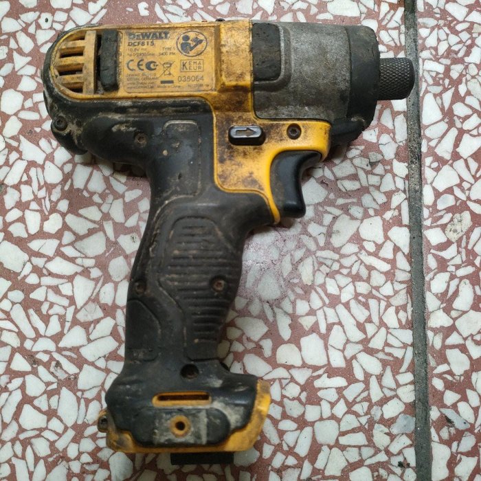 二手機 DEWALT 德偉 得偉 DCF815 12V 鋰電 起子機 電鑽 電鑽主機