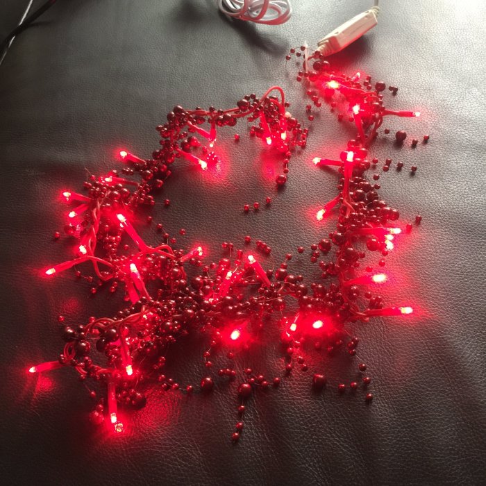 B&Q 特力屋 紅色串珠Led燈串 聖誕燈飾 Led燈 聖誕節裝飾品 新年佈置 改變居家氣氛 ～1.5M 40燈