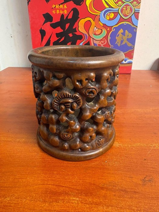 嚴選紫檀木手工筆筒，Classic設計超值推薦！適合書桌擺設收藏紫檀木