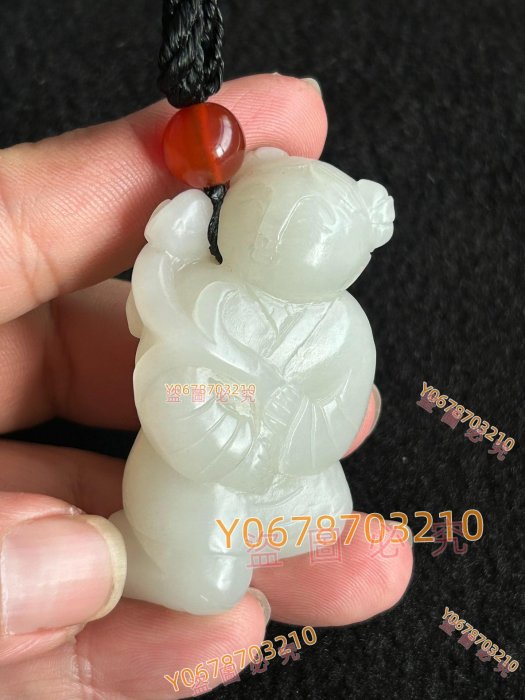 和田玉手工如意童子56克純手工圓雕工藝，仿明清風格玉石和田玉原石